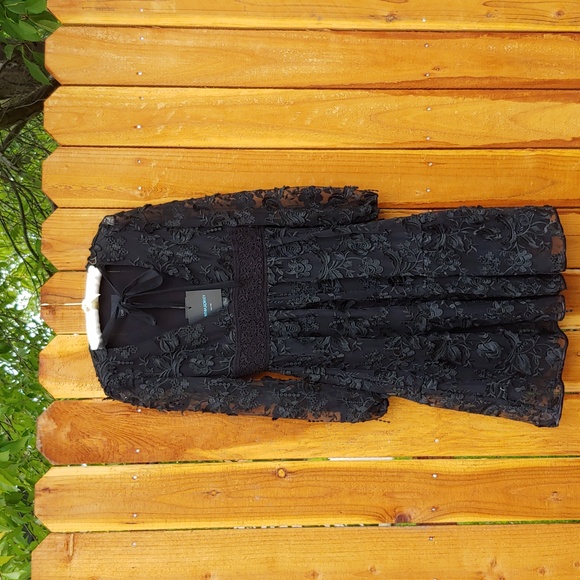 Cynthia Rowley Dresses & Skirts - Cynthia Rowley Harlow Embroidered Lace Deep V-Neck Dress P2P 17 in.